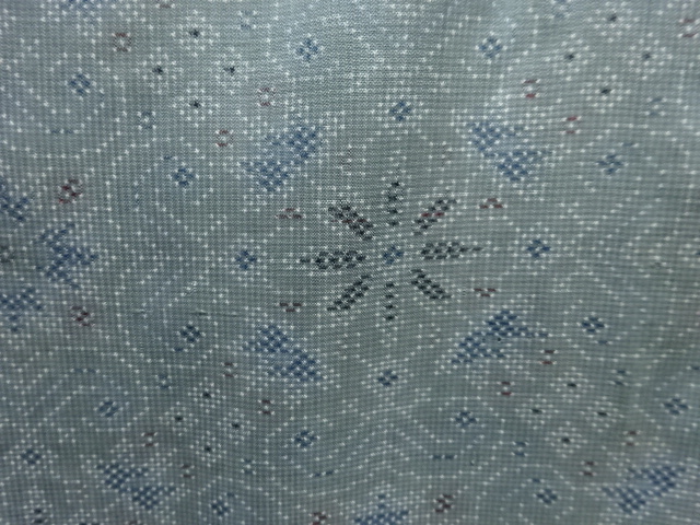 アンティーク　更紗模様織り出し本場大島紬着物(5マルキ)